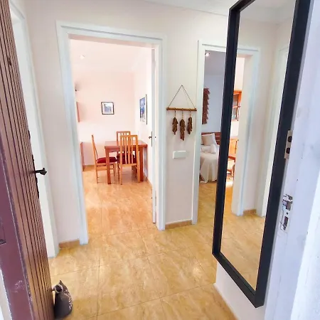 New Costa Brava, Seaview! Nearby Apartamento *