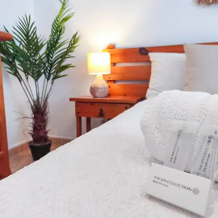 New Costa Brava, Seaview! Nearby Apartamento *